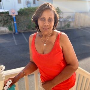 Meet your Posher, Laurette